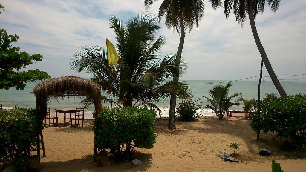 Ameena Homestay Tangalle Buitenkant foto